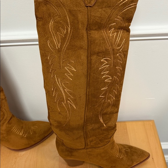 Brown Sueded Cowboy Boots - Picture 5 of 13